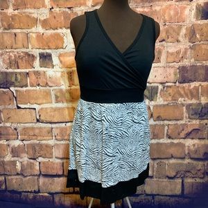 Black and white summer mini dress .